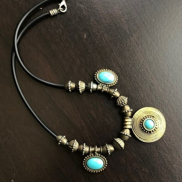 Handmade Ethnic Tribal Brass tone Chic Choker Necklace - Picture 2 of 5